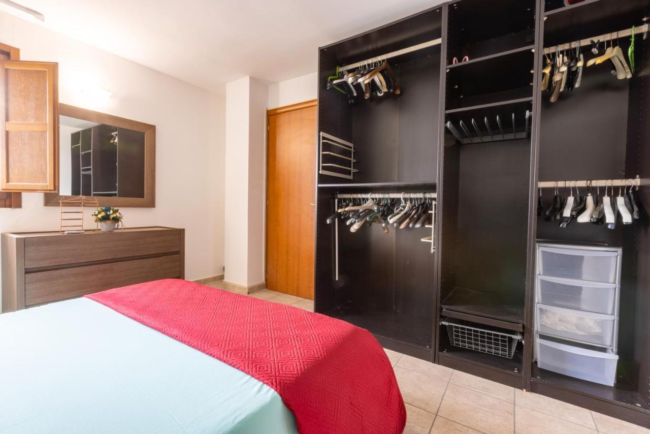 Apartamento Lecce Colorful Flat With Terrace & Parking Exterior foto